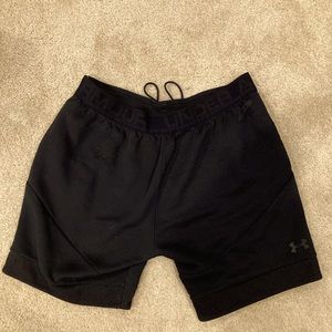 UNDER ARMOR XXL SHORTS